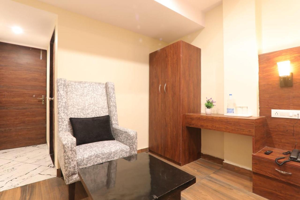 Hotel Blueark Λάκναου Εξωτερικό φωτογραφία
